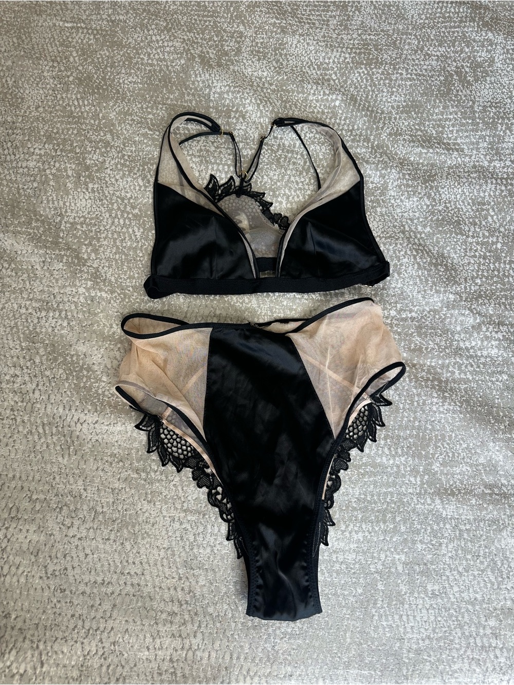 Victoria's Secret Black & Nude Lace Trim Bralette Set